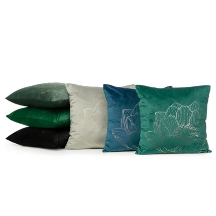 Poszewka BLINK 20 z welwetu z dużym wzorem kwiatu lilii wodnej Poszewka BLINK 20 z welwetu z dużym wzorem kwiatu lilii wodnej - 45 x 45 cm