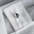 Zazdrostka SEVILLA z gładkiej matowej tkaniny z ozdobnymi szelkami z kryształkami - 150 x 30 cm - biały 6