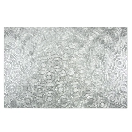 Podkładka VIVIAN z ażurowym wzorem srebrna Podkładka VIVIAN z ażurowym wzorem srebrna - 30 x 45 cm