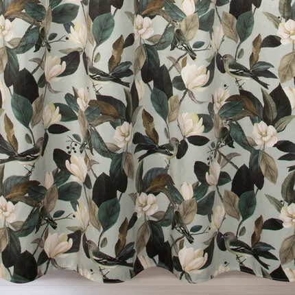 Zasłona ELENI z miękkiego welwetu z motywem botanicznym z efektem 3D Zasłona ELENI z miękkiego welwetu z motywem botanicznym z efektem 3D - 140 x 250 cm