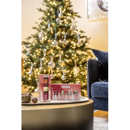 YANKEE CANDLE - zestaw 4 świec świątecznych votive w ozdobnym opakowaniu YANKEE CANDLE - zestaw 4 świec świątecznych votive w ozdobnym opakowaniu - 5 x 23 x 12 cm