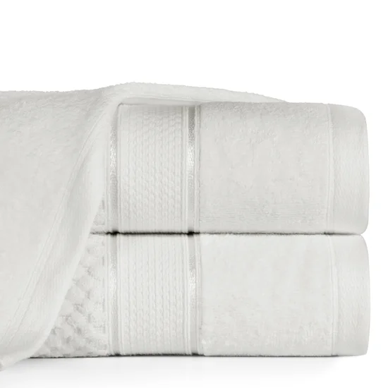 Puszysty ręcznik JESSI z fakturą wytłaczanej krateczki i welurową bordiurą - 70 x 140 cm - biały