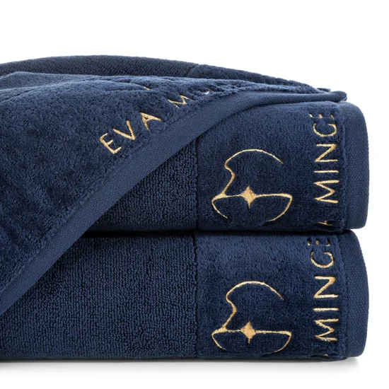 EVA MINGE Ręcznik GAJA z bawełny frotte z welwetową bordiurą i haftem z logo kolekcji - 50 x 90 cm - granatowy