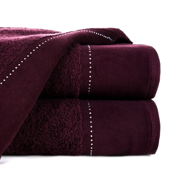 EWA MINGE Ręcznik KARINA w kolorze bordowym, zdobiony aplikacją z cyrkonii na miękkiej szenilowej bordiurze - 50 x 90 cm - bordowy