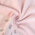 Ręcznik z haftowana bordiurą i pasmanterią - 70 x 140 cm - różowy 5