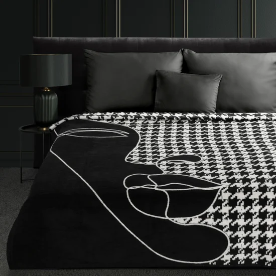 Dwustronny koc bawełniano-akrylowy  w pepitkę z designerskim motywem - 150 x 200 cm - czarny
