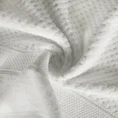 Puszysty ręcznik JESSI z fakturą wytłaczanej krateczki i welurową bordiurą - 70 x 140 cm - biały 5