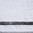 Ręcznik VIERA z bawełny z melanżowym paskiem obszyty ręcznym ściegiem - 50 x 90 cm - biały 2