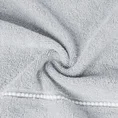 Ręcznik MARI z welurową bordiurą - 50 x 90 cm - srebrny 5