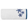 Ręcznik CAROL 01 z haftem ze śnieżynkami - 50 x 90 cm - biały 3
