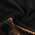 LIMITED COLLECTION ręcznik SALVIA z welwetową bordiurą z motywem płatków peonii PASJA CZERNI - 70 x 140 cm - czarny 6