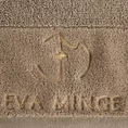 EVA MINGE Ręcznik GAJA z bawełny frotte z welwetową bordiurą i haftem z logo kolekcji - 50 x 90 cm - beżowy 2