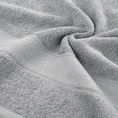 Ręcznik LIANA z bawełny z żakardową bordiurą przetykaną srebrną nitką - 30 x 50 cm - srebrny 5
