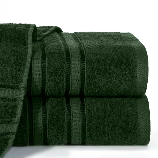 EUROFIRANY PREMIUM Ręcznik MILA  z włókien bambusowych z  bordiurą tkaną w ozdobne pasy 3D - 50 x 90 cm - butelkowy zielony