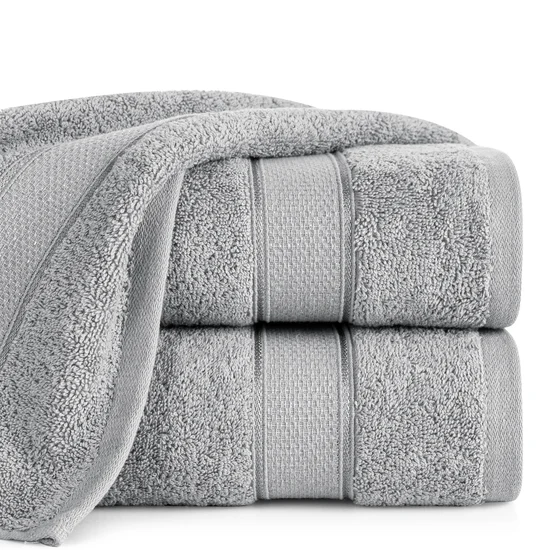 Ręcznik LIANA z bawełny z żakardową bordiurą przetykaną srebrną nitką - 30 x 50 cm - srebrny