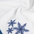 Ręcznik CAROL 01 z haftem ze śnieżynkami - 50 x 90 cm - biały 5