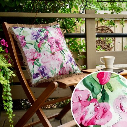 Poszewka GARDEN na taras oraz balkon z tkaniny wodoodpornej zdobiona nadrukiem kwiatów i frędzli 45 x 45 cm różowy,fioletowy | Eurofirany
