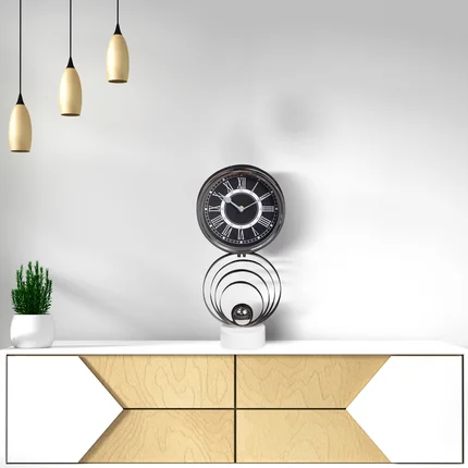 Dekoracyjny zegar stojący w stylu vintage na metalowej podstawie Dekoracyjny zegar stojący w stylu vintage na metalowej podstawie - 20 x 10 x 42 cm