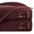 EVA MINGE Ręcznik GAJA z bawełny frotte z welwetową bordiurą i haftem z logo kolekcji - 50 x 90 cm - bordowy 1