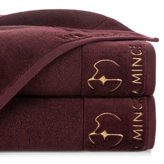 EVA MINGE Ręcznik GAJA z bawełny frotte z welwetową bordiurą i haftem z logo kolekcji - 50 x 90 cm - bordowy