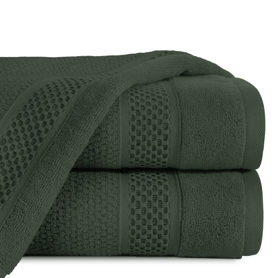 Ręcznik DANNY bawełniany o ryżowej strukturze podkreślony żakardową bordiurą o wypukłym wzorze - 50 x 90 cm - zielony