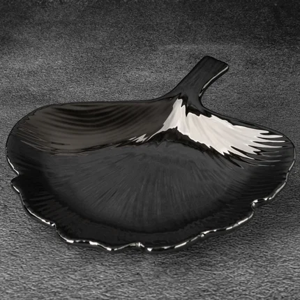 Patera z dolomitu IVA w kształcie liścia miłorzębu srebrna Patera z dolomitu IVA w kształcie liścia miłorzębu srebrna - 26 x 26 x 4 cm