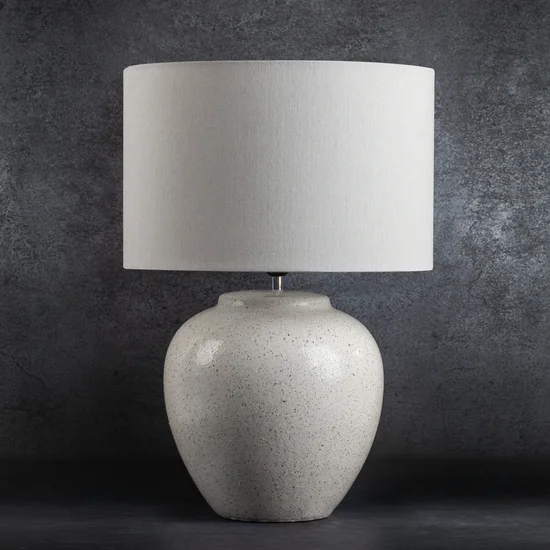 Lampka stołowa RUBI na  ceramicznej podstawie z abażurem z matowej tkaniny - ∅ 42 x 61 cm - kremowy