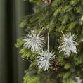 Fantazyjna zimowa gałązka z trzema kulistymi kwiatami obsypana srebrnym brokatem - 35 x 10 cm - srebrny 1