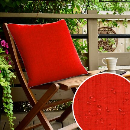 Poszewka GARDEN do ogrodu i na taras z gładkiej tkaniny wodoodpornej i ozdobną srebrną wypustką na brzegach poszewki 45 x 45 cm czerwony | Eurofirany