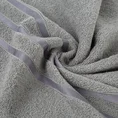 Ręcznik z elegancką bordiurą w lśniące pasy - 30 x 50 cm - stalowy 5