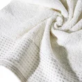 Ręcznik z bordiurą podkreśloną groszkami z błyszczącą lureksową nicią - 70 x 140 cm - biały 6