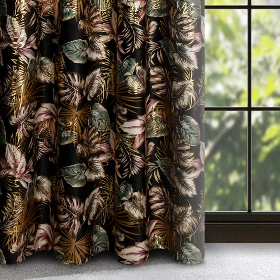Zasłona MAROKO z tkaniny welwetowej zdobiona nadrukiem botanicznych liści z akcentami złota - 140 x 250 cm - czarny