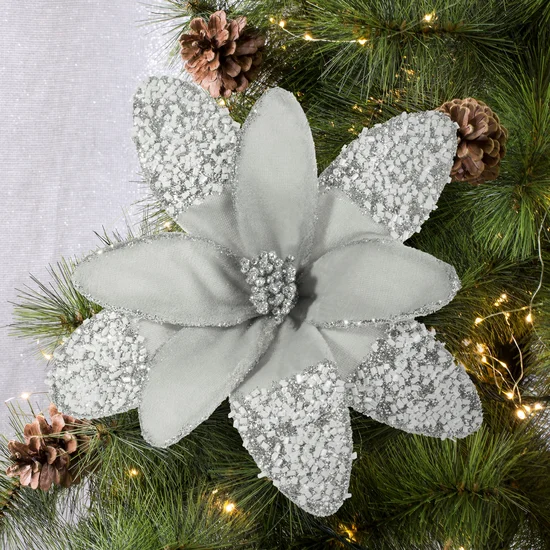 Świąteczny kwiat dekoracyjny zdobiony drobnymi koralikami  - ∅ 20 cm - srebrny