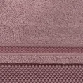 Ręcznik KINGA z żakardową bordiurą w pasy w drobną krateczkę - 50 x 90 cm - liliowy 2