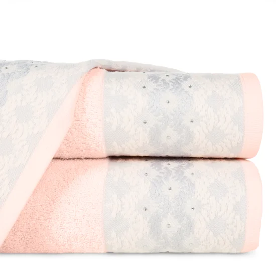 Ręcznik z ozdobną bordiurą z dodatkiem cyrkonii - 50 x 90 cm - różowy