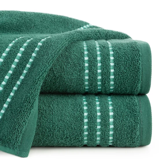 Ręcznik bawełniany FIORE z ozdobnym stebnowaniem - 50 x 90 cm - zielony