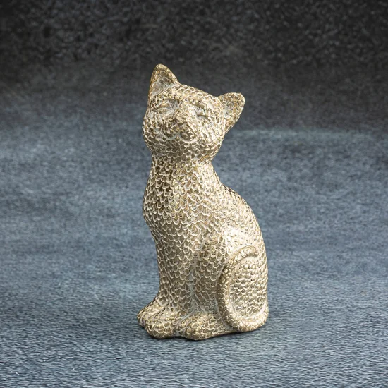 Kot- figurka dekoracyjna ELVIN o drobnym strukturalnym wzorze łuski, szampańska - 6 x 8 x 15 cm - szampański