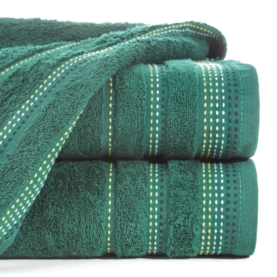Ręcznik POLA z żakardową bordiurą zdobioną stebnowaniem - 70 x 140 cm - butelkowy zielony