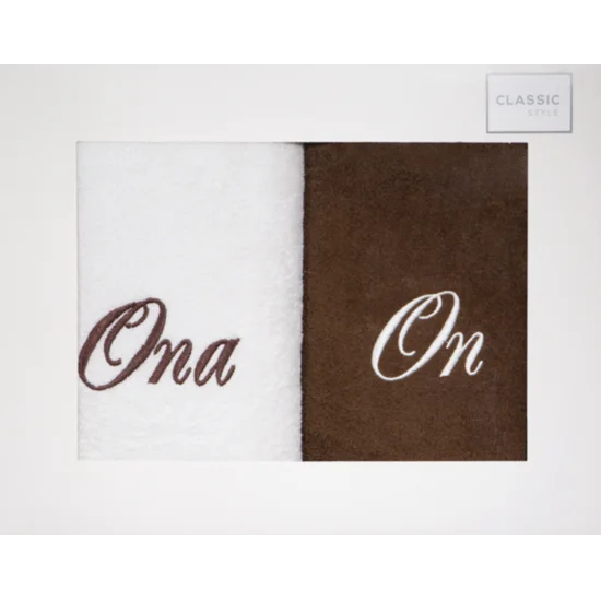 Zestaw upominkowy 2 szt ręczników  z haftem ONA i ON w kartonowym opakowaniu na prezent - 47 x 37 x 7 cm - kremowy