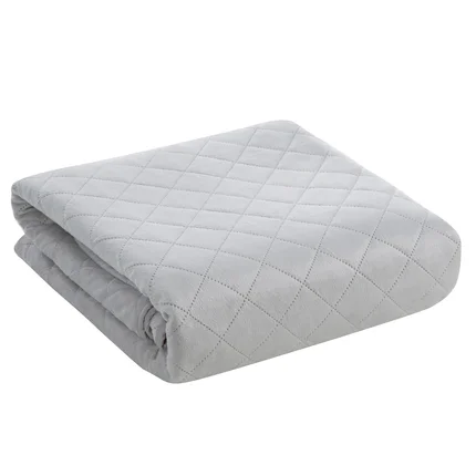DESIGN 91 Narzuta LUIZ 5 welwetowa pikowana metodą hot press w geometryczny wzór DESIGN 91 Narzuta LUIZ 5 welwetowa pikowana metodą hot press w geometryczny wzór - 220 x 240 cm