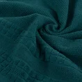 Ręcznik z wypukłą fakturą podkreślony welwetową bordiurą w krateczkę - 70 x 140 cm - turkusowy 5