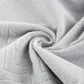 Ręcznik z welwetową bordiurą z wytłaczanym geometrycznym wzorem - 30 x 50 cm - srebrny 5