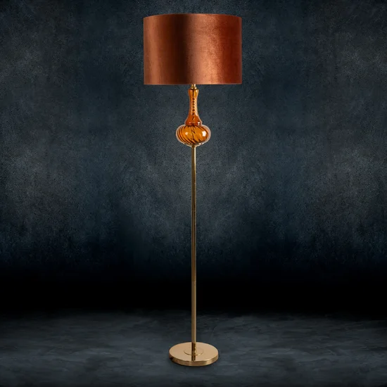 Lampa stojąca LILIANA zdobiona szklaną bombką i welwetowym abażurem - 46 x 31 x 163 cm - miedziany