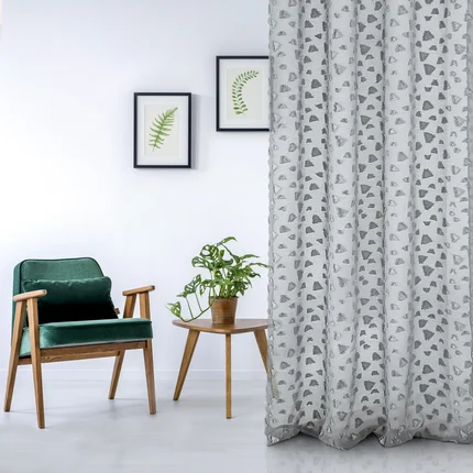 DESIGN 91 - Dekoracja okienna z trójwymiarową aplikacją i srebrną nicią DESIGN 91 - Dekoracja okienna z trójwymiarową aplikacją i srebrną nicią - 140 x 250 cm