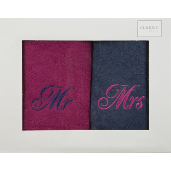 Komplet ręczników z haftem Mrs&Mr w kartonowym opakowaniu - 47 x 37 x 7 cm - amarantowy