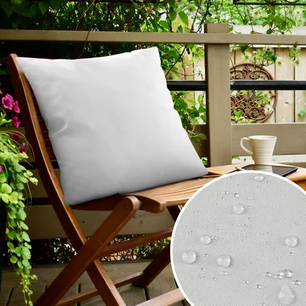 Poszewka GARDEN do ogrodu i na taras z gładkiej tkaniny wodoodpornej Poszewka GARDEN do ogrodu i na taras z gładkiej tkaniny wodoodpornej - 45 x 45 cm