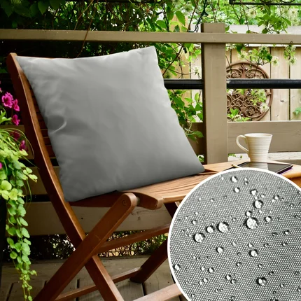 Poszewka GARDEN do ogrodu i na taras z gładkiej tkaniny wodoodpornej Poszewka GARDEN do ogrodu i na taras z gładkiej tkaniny wodoodpornej - 45 x 45 cm