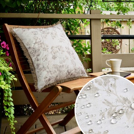 Poszewka GARDEN na taras oraz balkon z tkaniny wodoodpornej zdobiona nadrukiem roślinnym i frędzli 45 x 45 cm kremowy,beżowy | Eurofirany
