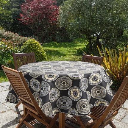 Okrągły obrus GARDEN na taras oraz balkon z wodoodpornej tkaniny w mandale Okrągły obrus GARDEN na taras oraz balkon z wodoodpornej tkaniny w mandale - ∅ 150 cm