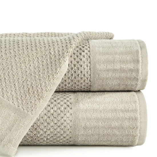 ELLA LINE Ręcznik MIKE w kolorze beżowym, bawełniany tkany w krateczkę z welurowym brzegiem - 70 x 140 cm - beżowy
